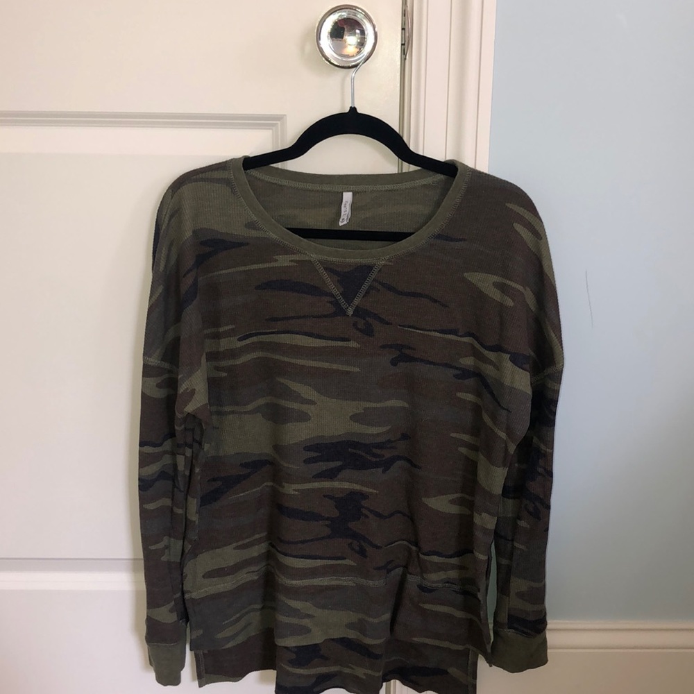 NWOT Z Supply Camo Longsleeve